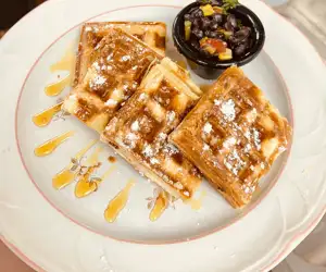 Maple bacon wafflini 